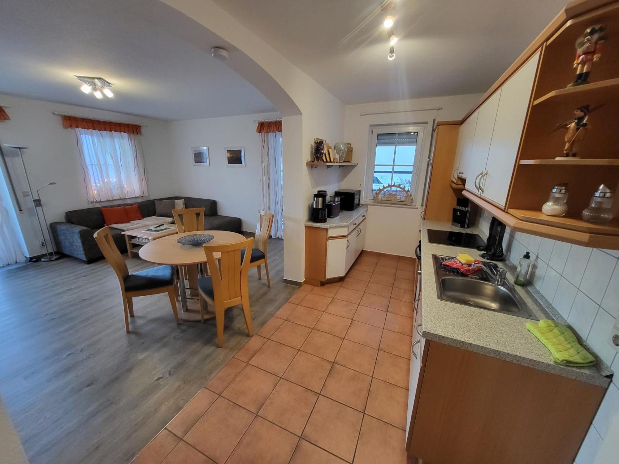 Ferienhaus Haus Am Berg - Großes Haus Mit Sauna Für Bis Zu 10 Personen Unweit Vom Skihang